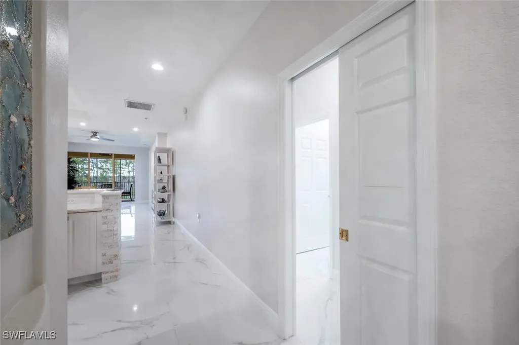 4863 Hampshire Court Naples FL 34112