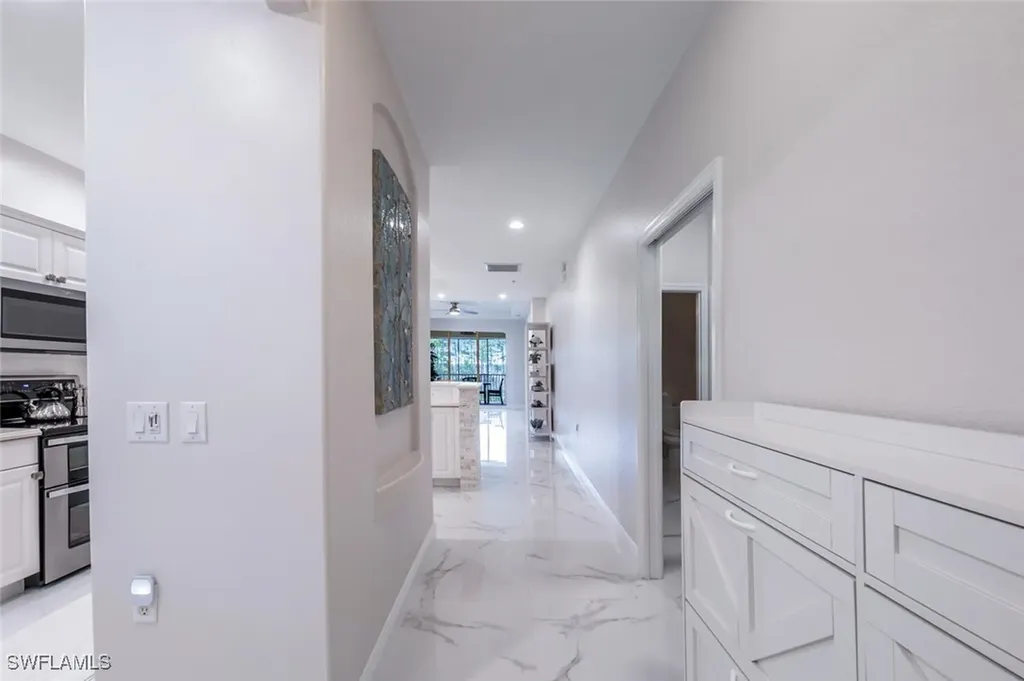 4863 Hampshire Court Naples FL 34112