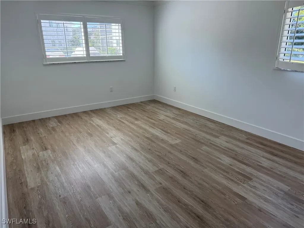 4170 Crayton Road Naples FL 34103