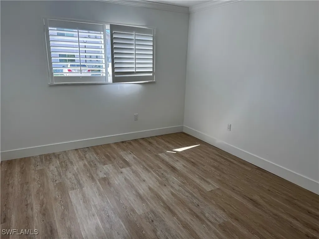 4170 Crayton Road Naples FL 34103