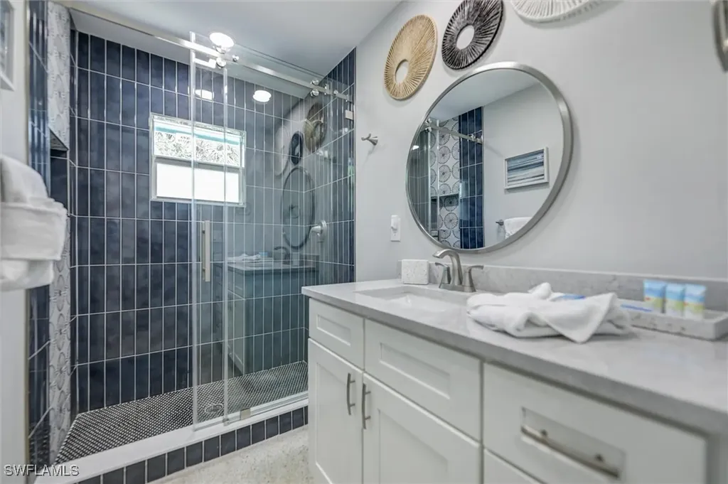 1012/1014 E Gulf Drive Sanibel FL 33957