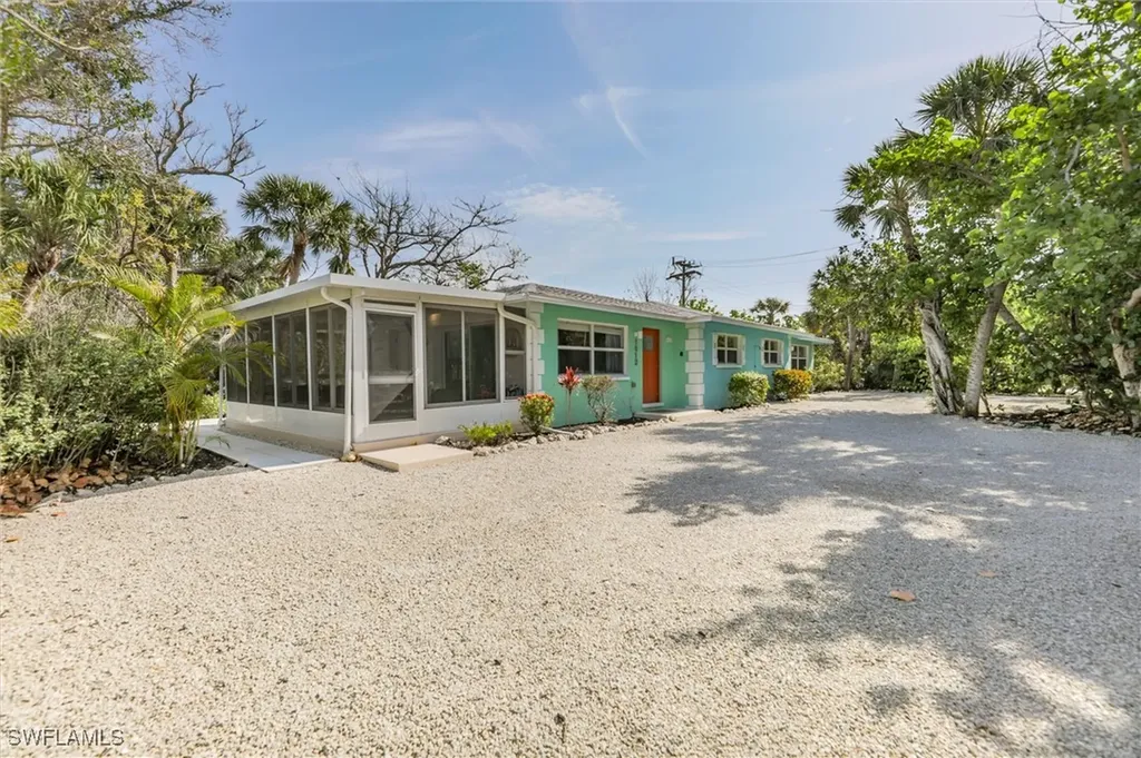 1012/1014 E Gulf Drive Sanibel FL 33957