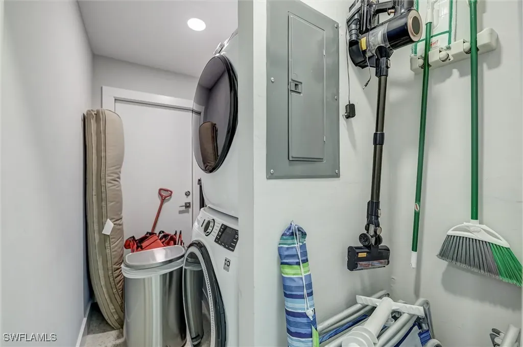 1012/1014 E Gulf Drive Sanibel FL 33957