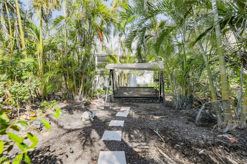 1012/1014 E Gulf Drive Sanibel FL 33957