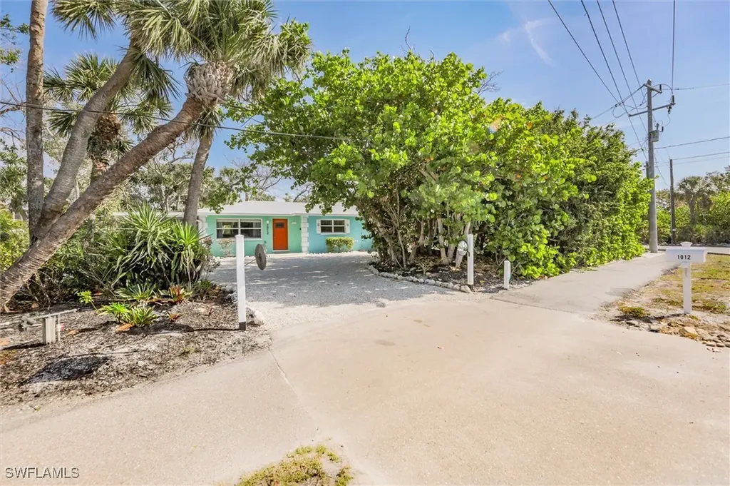 1012/1014 E Gulf Drive Sanibel FL 33957