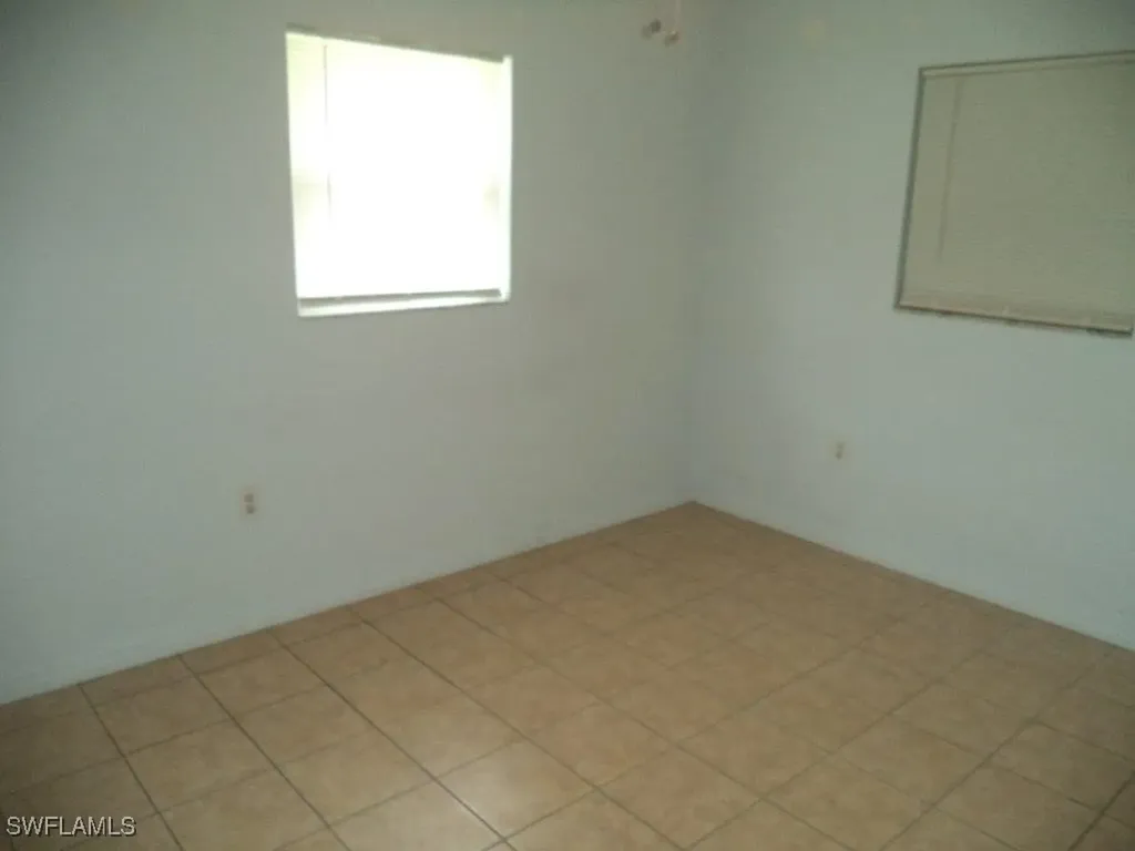 981 Lakeview Drive North Fort Myers FL 33903