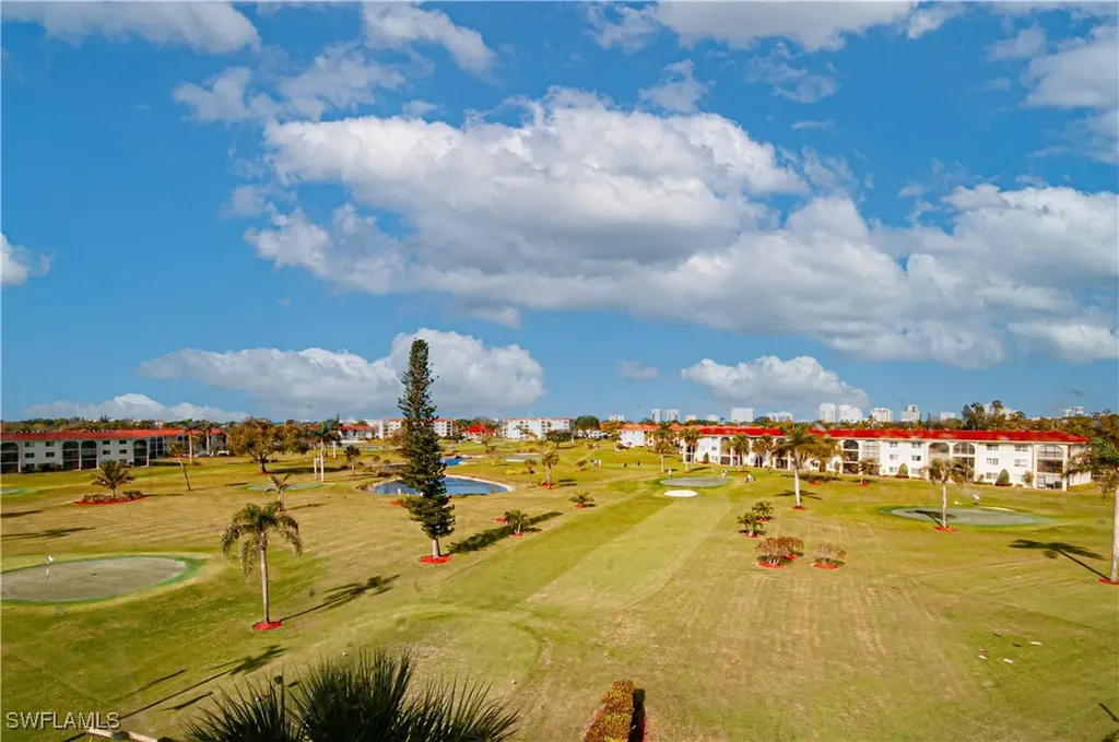 29 High Point Circle E Naples FL 34103