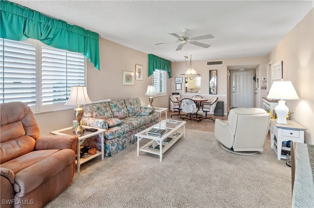29 High Point Circle E Naples FL 34103