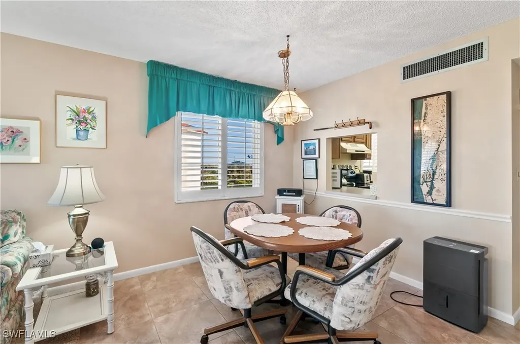 29 High Point Circle E Naples FL 34103