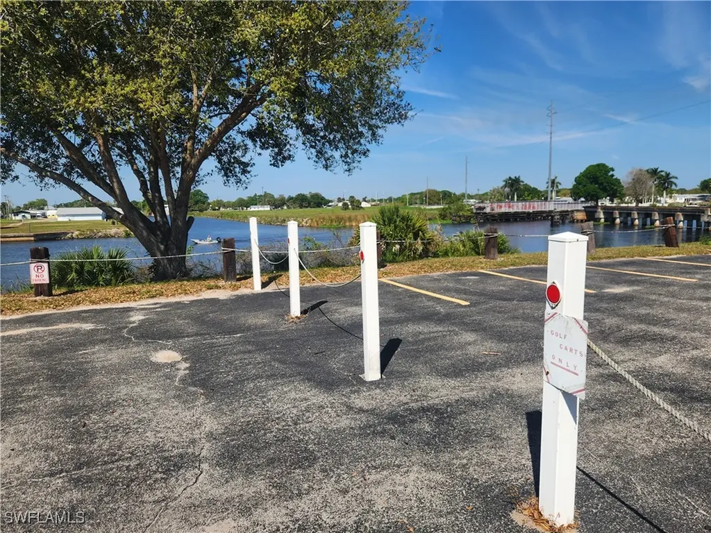 1159 Daniels Road Moore Haven FL 33471