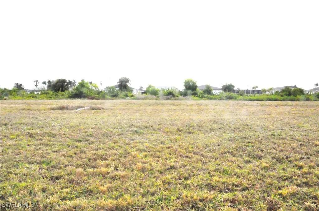 305 NW 24th Avenue Cape Coral FL 33993