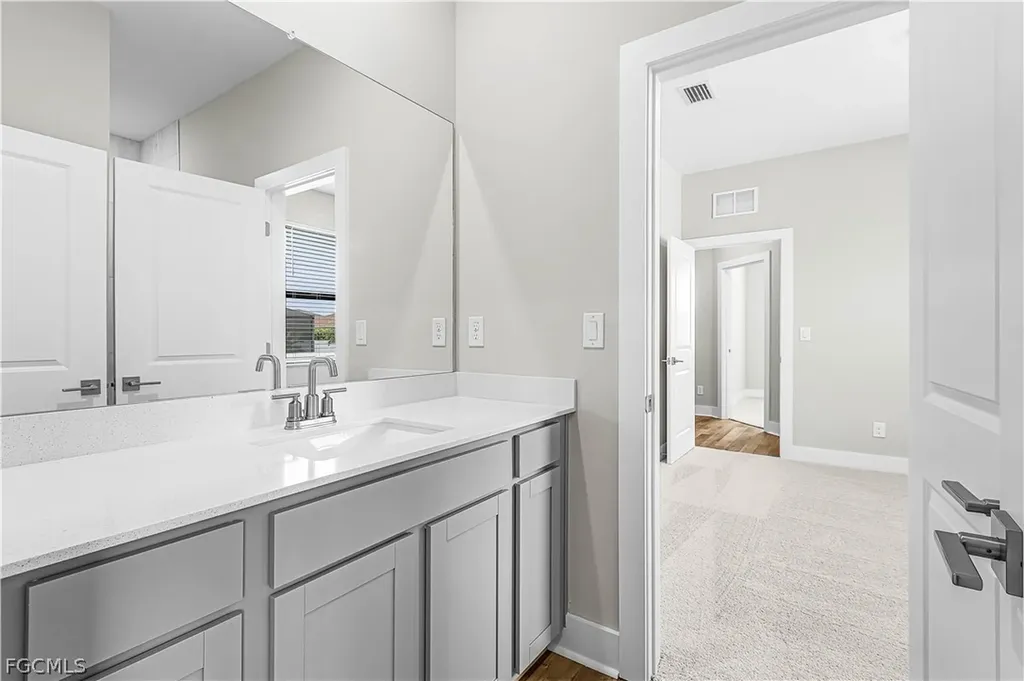 4521 Agualinda Boulevard Cape Coral FL 33914