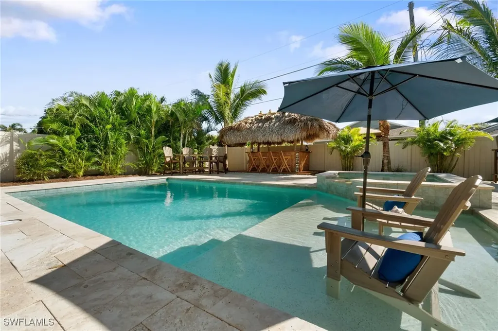 530 108th Avenue N Naples FL 34108