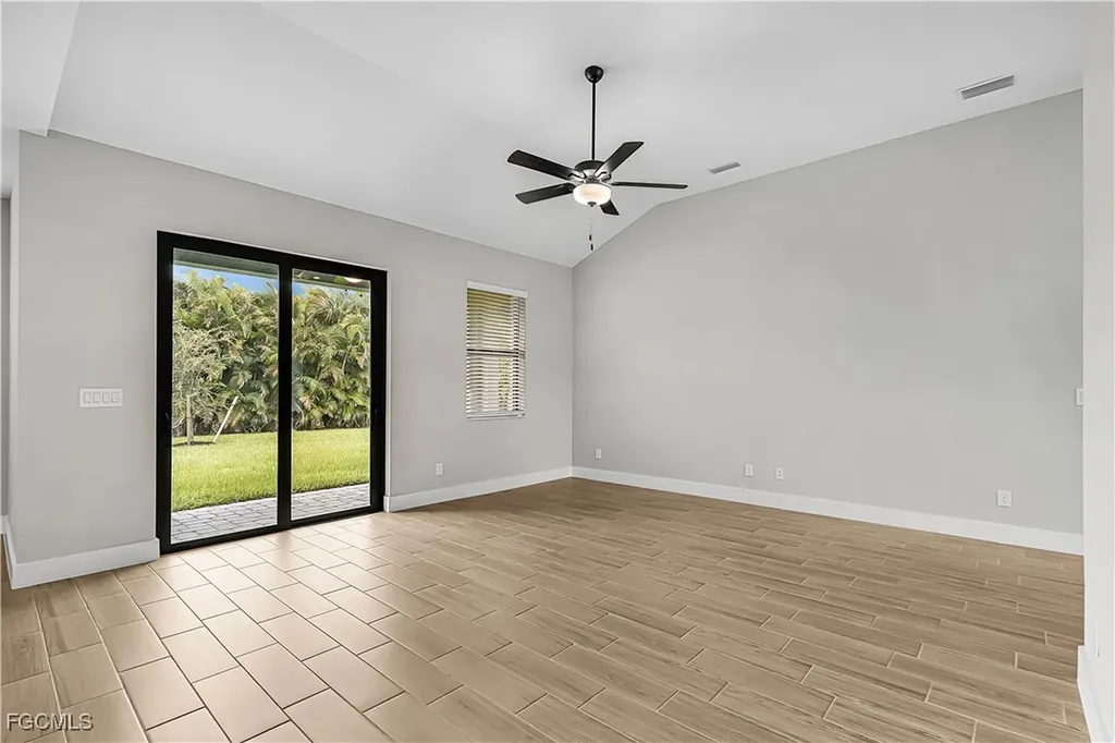 605 SW 21st Terrace Cape Coral FL 33991