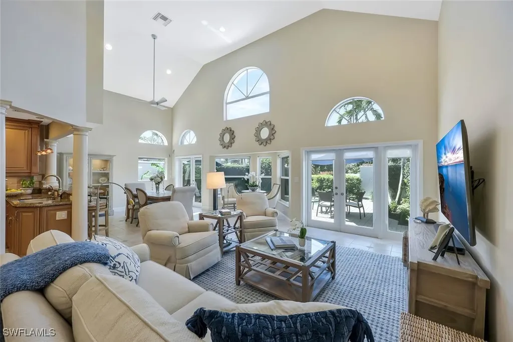 7089 Villa Lantana Way Naples FL 34108