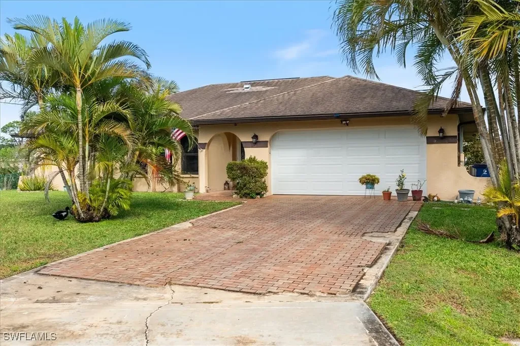 2403 Cherry Court Lehigh Acres FL 33936