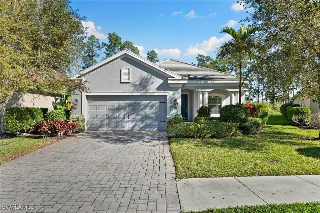 3593 Canopy Circle Naples FL 34120