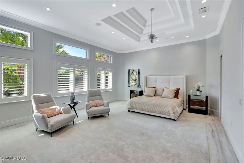700 Park Shore Drive Naples FL 34103