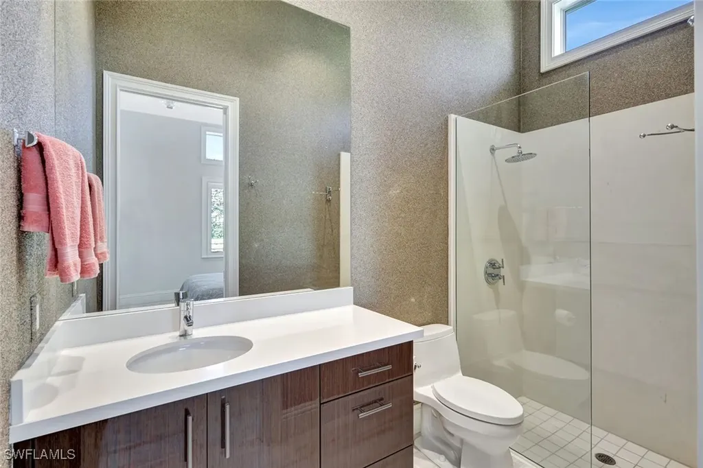 700 Park Shore Drive Naples FL 34103