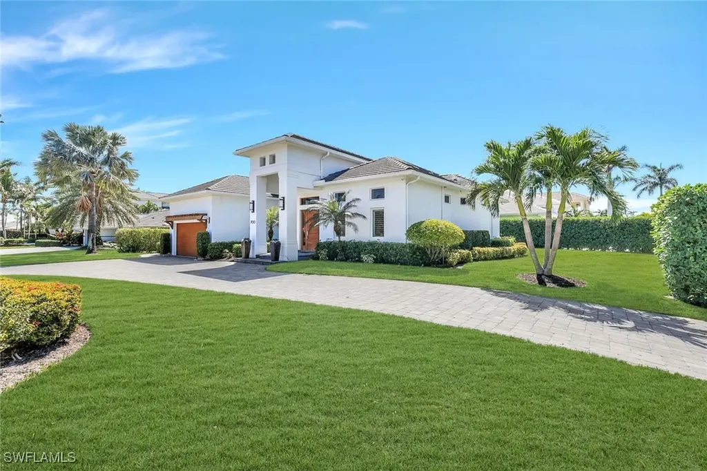 700 Park Shore Drive Naples FL 34103