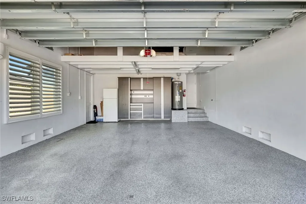 700 Park Shore Drive Naples FL 34103