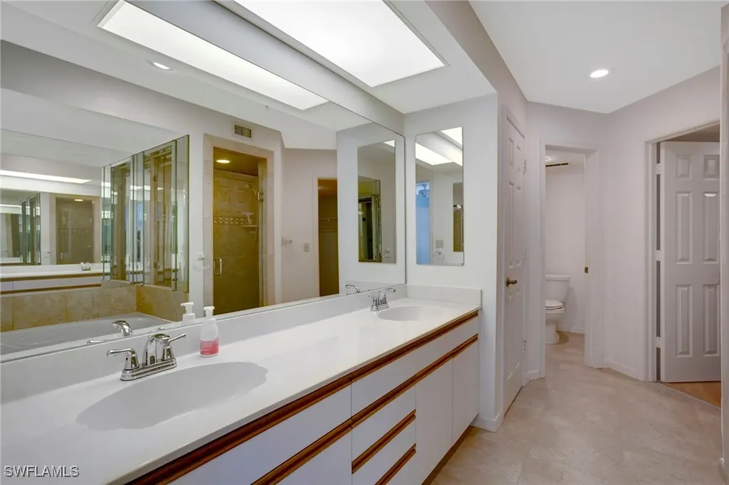 542 10th Avenue S Naples FL 34102