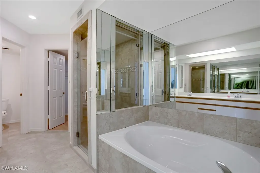 542 10th Avenue S Naples FL 34102