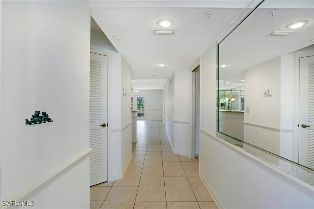 542 10th Avenue S Naples FL 34102