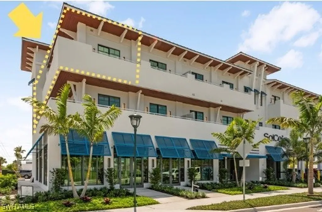 101 8th Street S Naples FL 34102