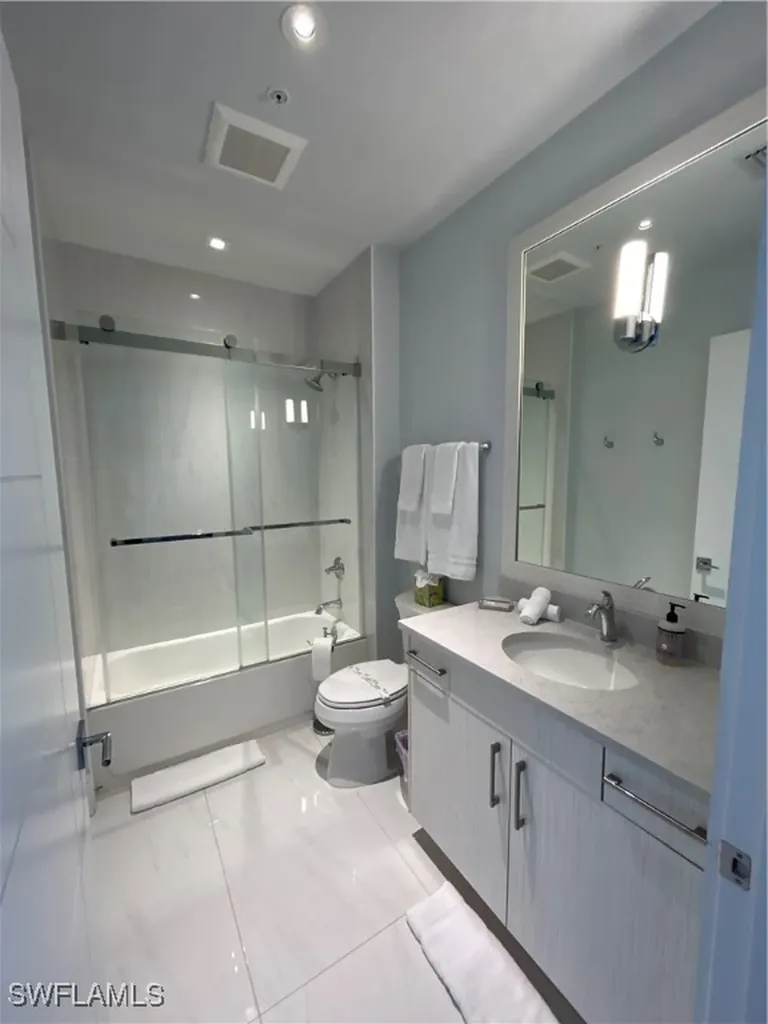 101 8th Street S Naples FL 34102