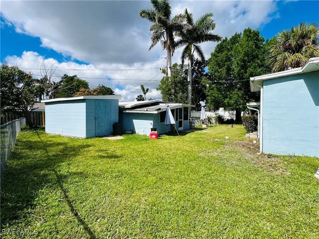 4465 Birmingham Street Fort Myers FL 33905