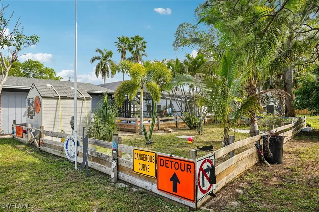 8501 Chatham Street Fort Myers FL 33907