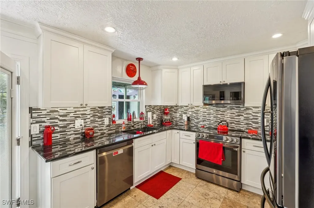 8501 Chatham Street Fort Myers FL 33907