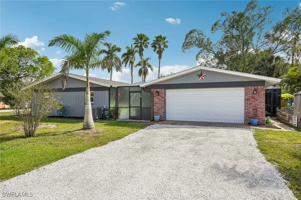 8501 Chatham Street Fort Myers FL 33907