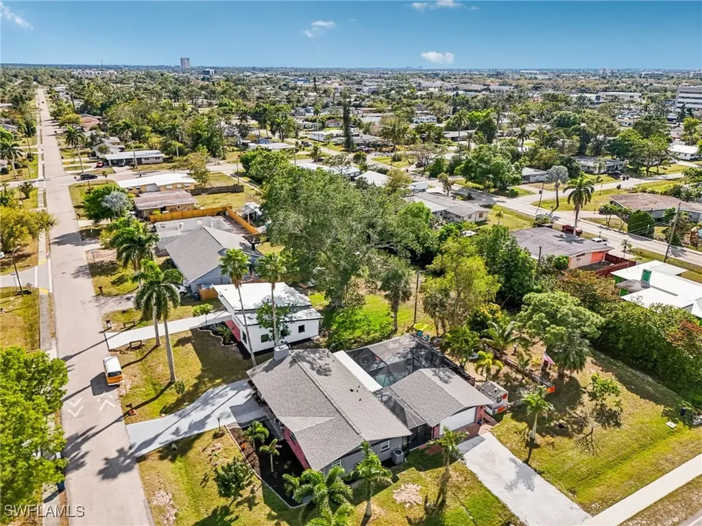8501 Chatham Street Fort Myers FL 33907
