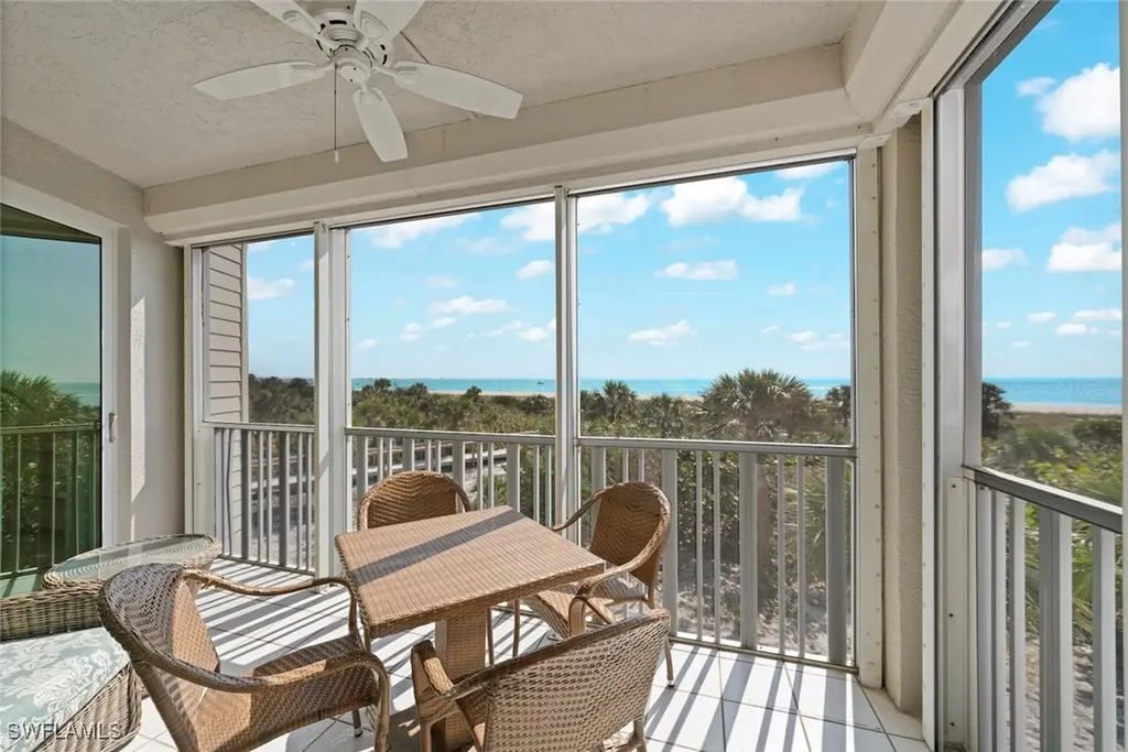 255 Periwinkle Way Sanibel FL 33957