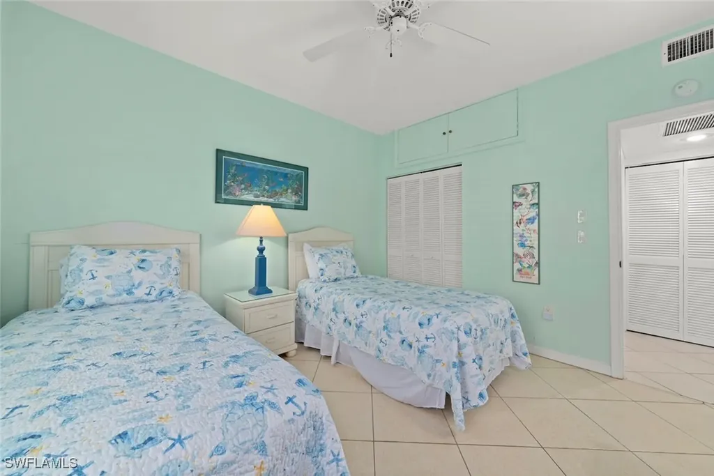 255 Periwinkle Way Sanibel FL 33957