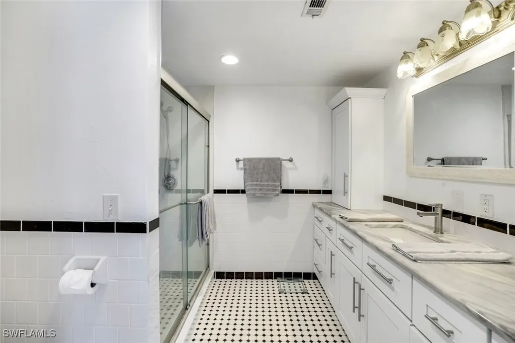 1784 Beverly Drive Naples FL 34114