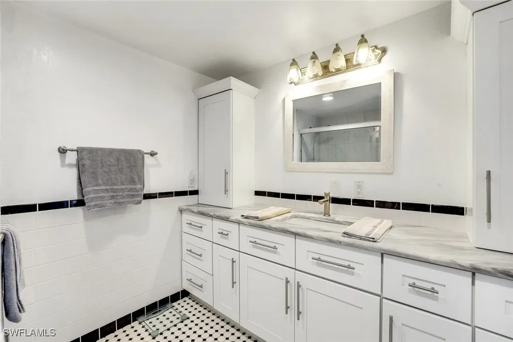 1784 Beverly Drive Naples FL 34114
