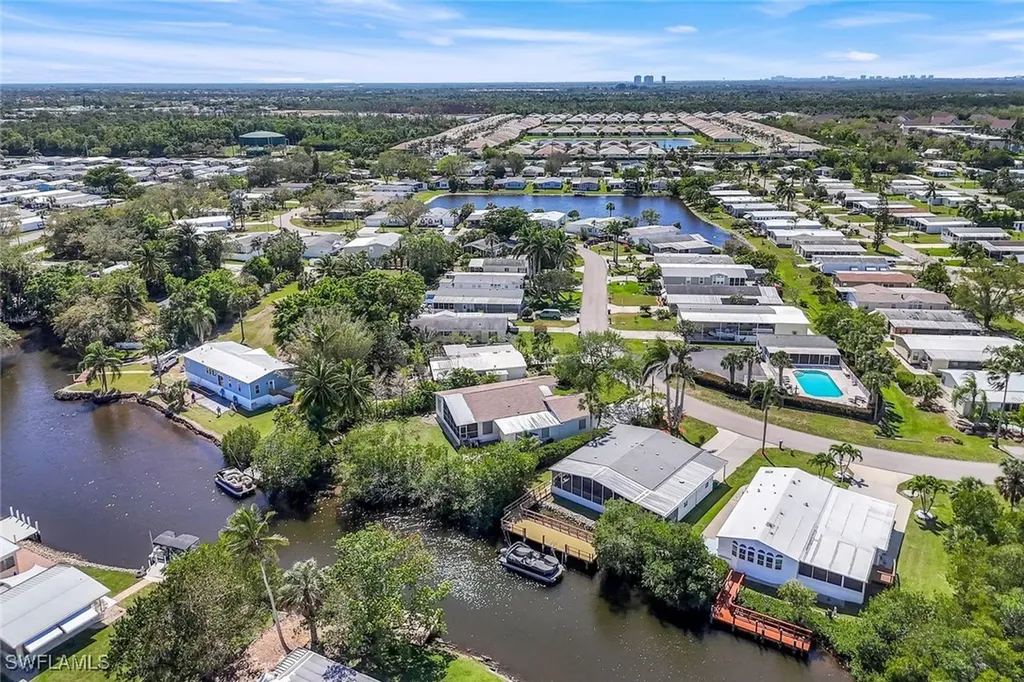 1784 Beverly Drive Naples FL 34114