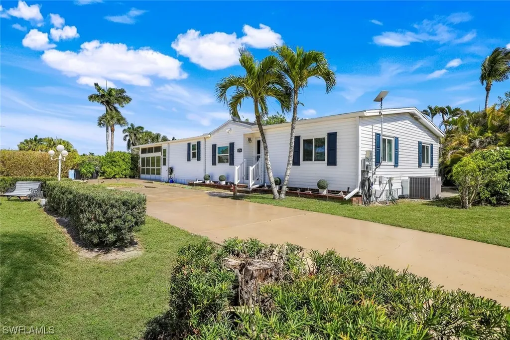 1784 Beverly Drive Naples FL 34114
