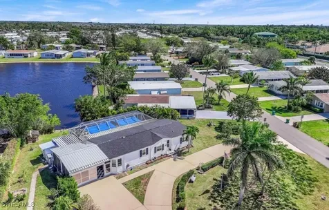 1784 Beverly Drive Naples FL 34114