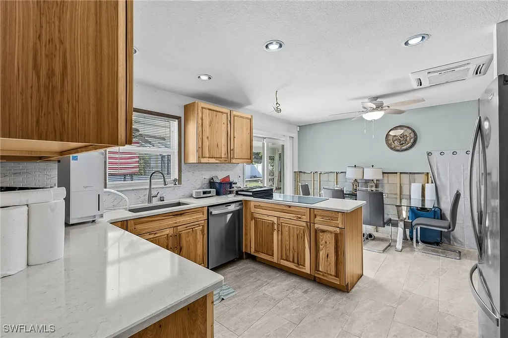 4826 E Riverside Drive Fort Myers FL 33905