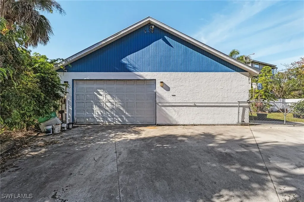 4826 E Riverside Drive Fort Myers FL 33905