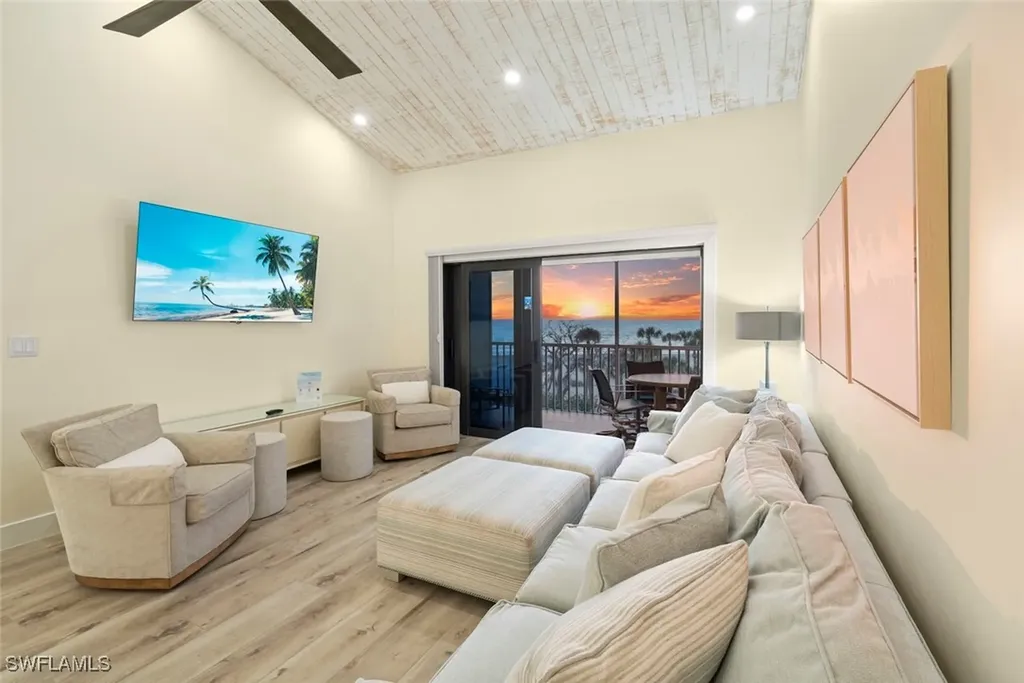 2535 Beach Villas Captiva FL 33924