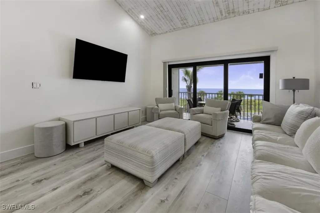 2535 Beach Villas Captiva FL 33924