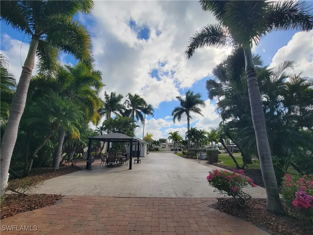 10241 Surfwood Court Fort Myers FL 33905