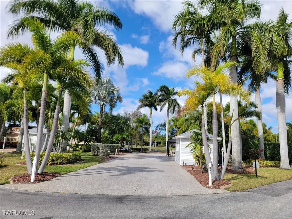 10241 Surfwood Court Fort Myers FL 33905