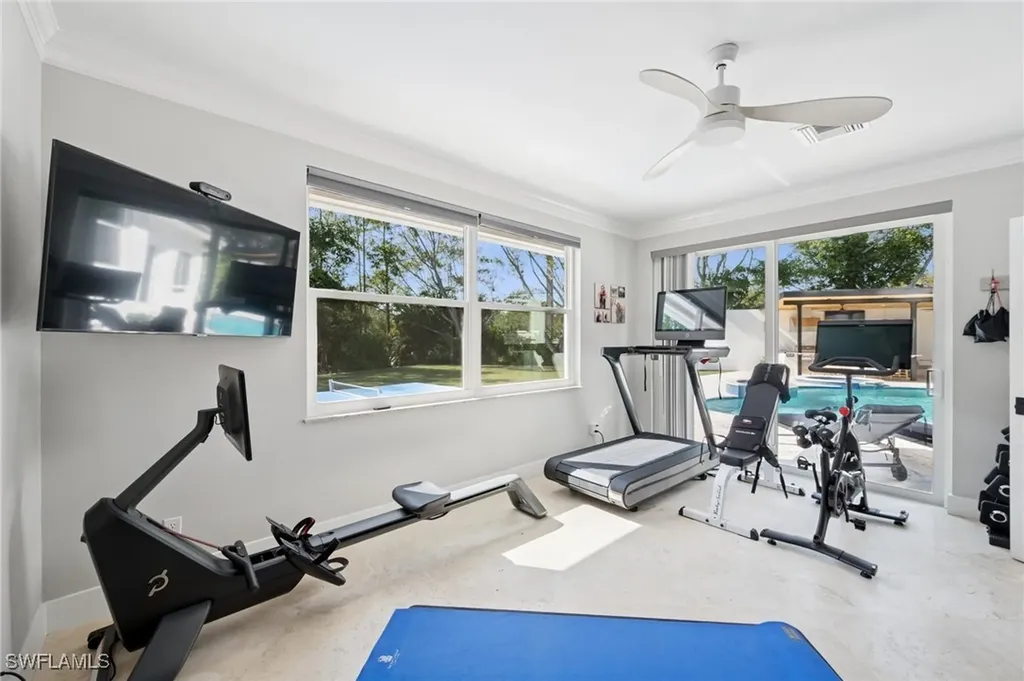 8133 Ronda Court Naples FL 34109