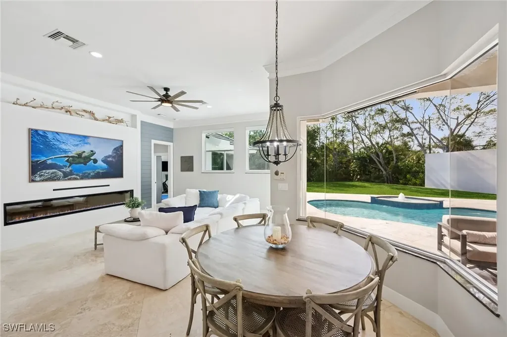 8133 Ronda Court Naples FL 34109